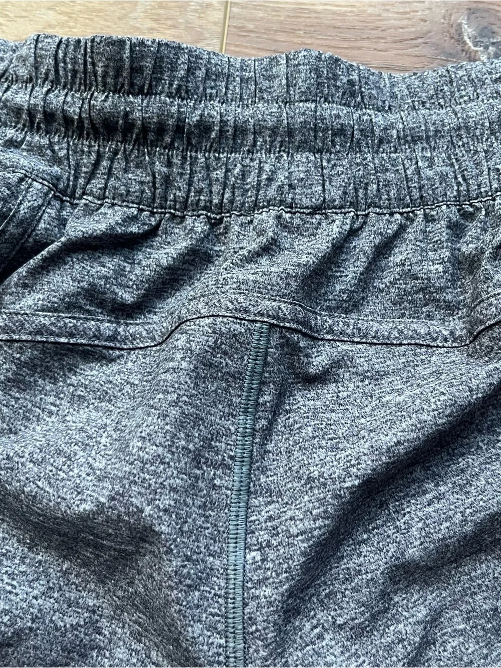 Lululemon Athletica W7AT8 tracker short V 4” tall gray lined running shorts 8